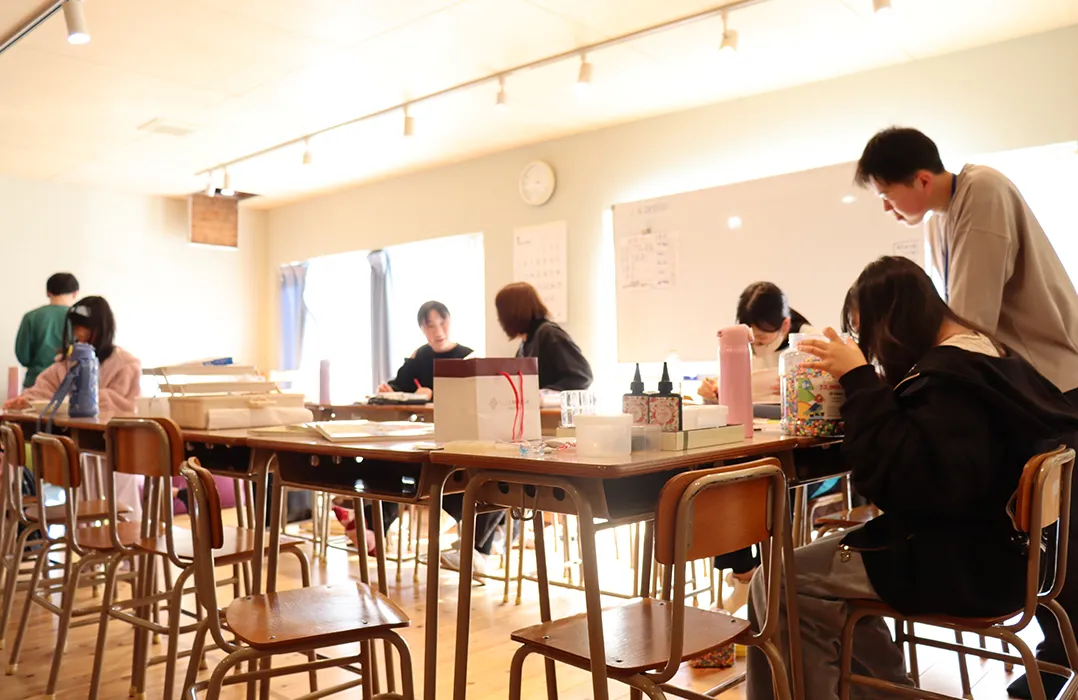 ボランティアとして一緒に活動する